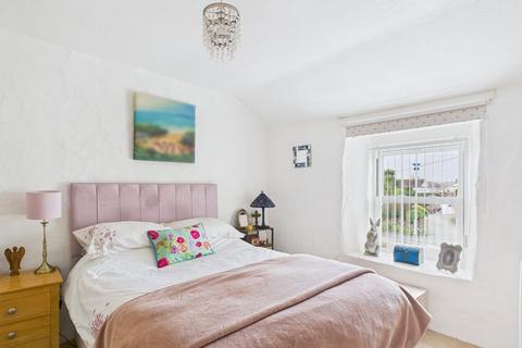 3 bedroom terraced house for sale, Illogan, Redruth, Charming mid-terrace cottage