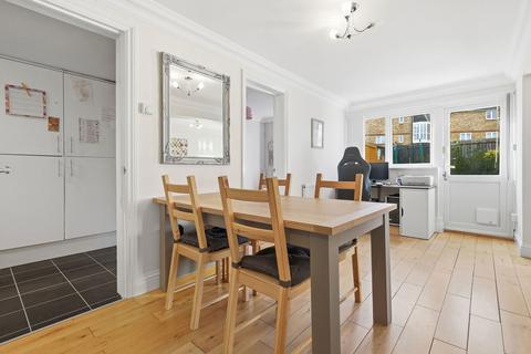 undefined, Calvert Drive, Basildon SS13