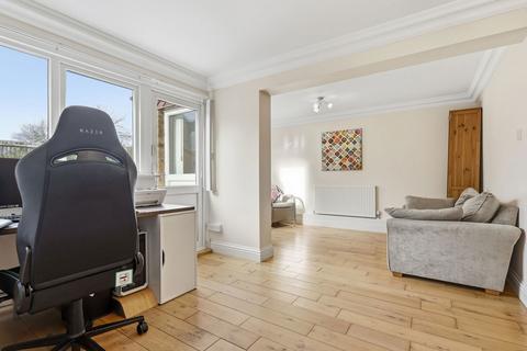 undefined, Calvert Drive, Basildon SS13