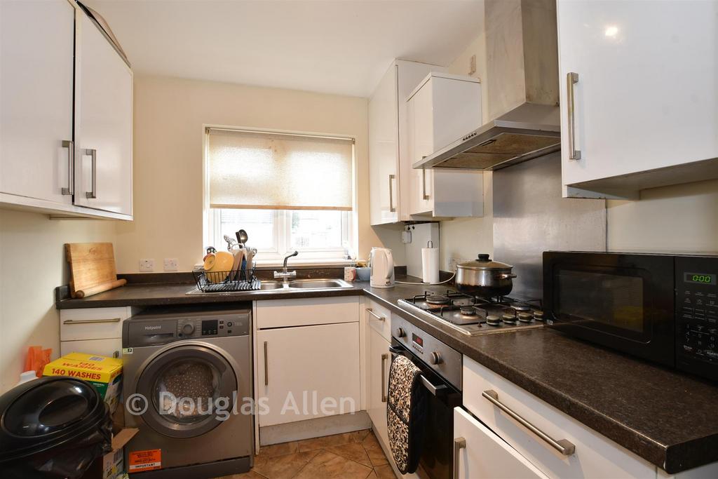 Kitchen/ Breakfast Room