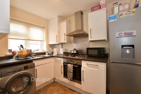 undefined, South Street, Rainham RM13