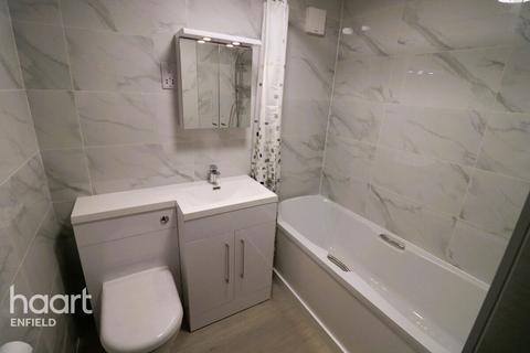 2 bedroom flat to rent, Boyton Road, LONDON