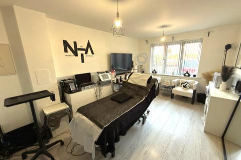 3 bedroom end of terrace house for sale, Luton LU4