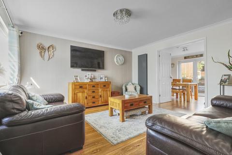 4 bedroom semi-detached house for sale, Smarts Green, Cheshunt, EN7