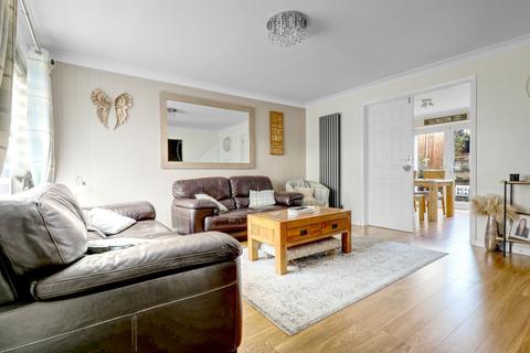 undefined, Smarts Green, Cheshunt, EN7