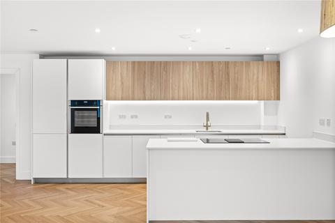 3 bedroom apartment to rent, Kingsway, Hove, East Sussex, BN3