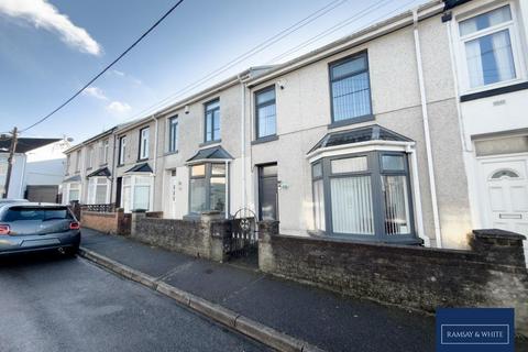 4 bedroom terraced house for sale, Garth Terrace, Penyard, Merthyr Tydfil, CF47 0HN