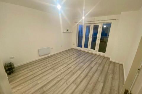 2 bedroom flat to rent, Aspects Court, Slough, SL1 2EZ