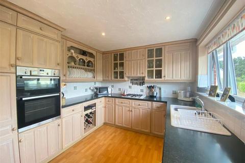 2 bedroom detached bungalow for sale, Camellia Close, Brixham TQ5