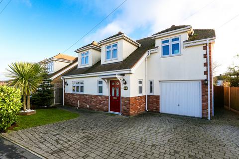 4 bedroom detached house for sale, Greensward Lane, Hockley, SS5
