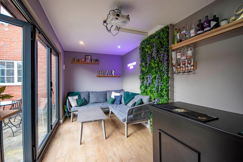 Studio/ Office