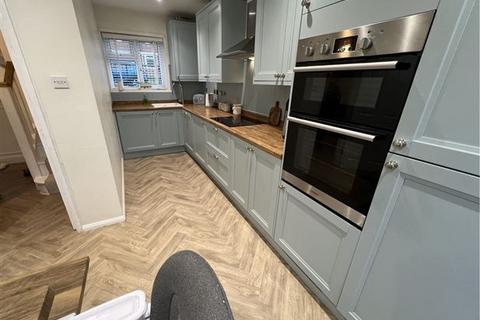 3 bedroom semi-detached house for sale, Peterborough Road, Portsmouth PO6