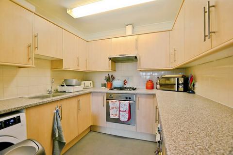 1 bedroom apartment for sale, Cambridge Road, Crowthorne