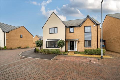 4 bedroom detached house for sale, Aventine Grove, Dunstable LU5