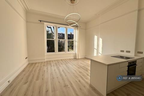 2 bedroom flat to rent, Clifton, Bristol, BS8