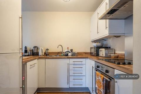 undefined, Worsdell Drive, Gateshead, NE8
