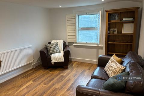 1 bedroom flat to rent, Byrne Road, London, SW12