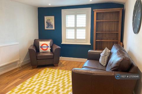 1 bedroom flat to rent, Byrne Road, London, SW12