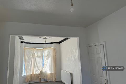 3 bedroom terraced house to rent, Surrey Street, Middlesbrough, TS1