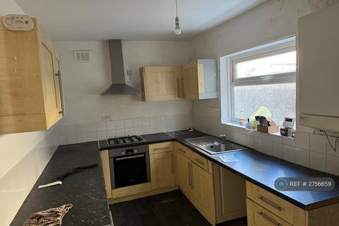 3 bedroom terraced house to rent, Surrey Street, Middlesbrough, TS1