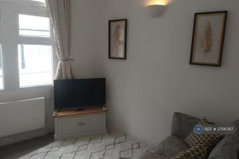 2 bedroom terraced house to rent, All Saints Street, Stamford, PE9