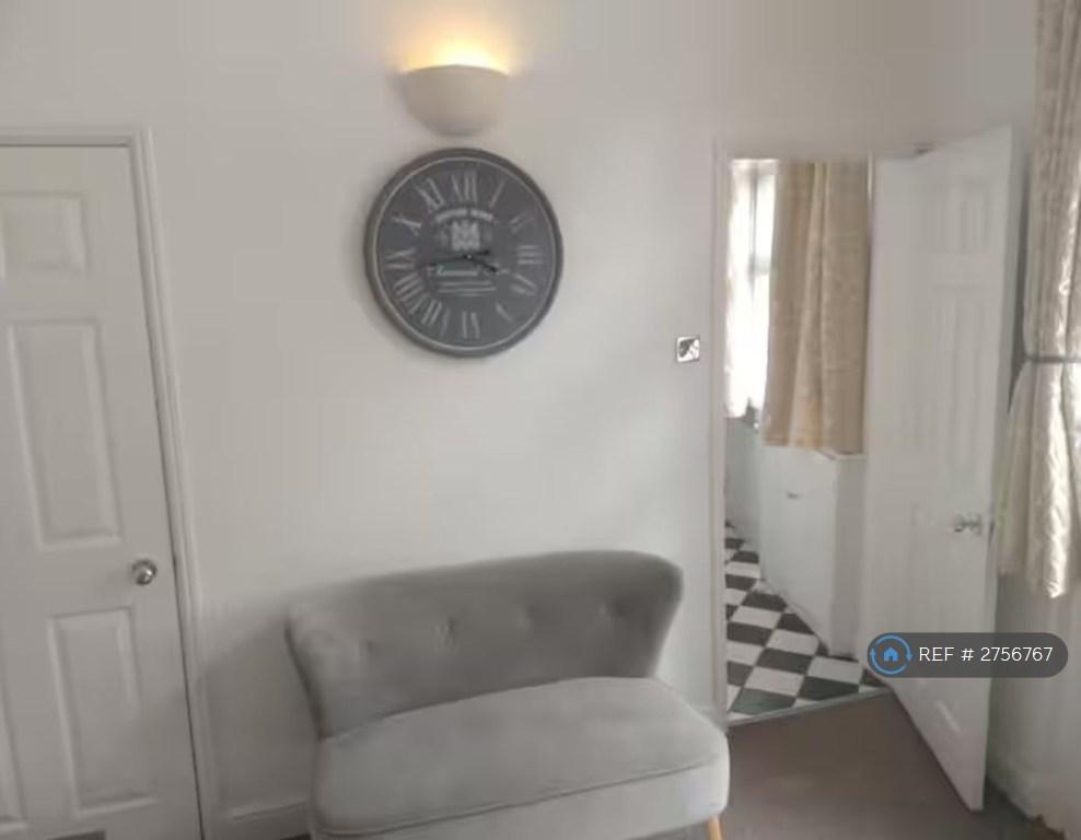 Lounge (Different Angle)