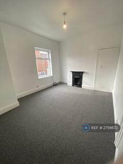 3 bedroom terraced house to rent, Ena Street, Hull, HU3