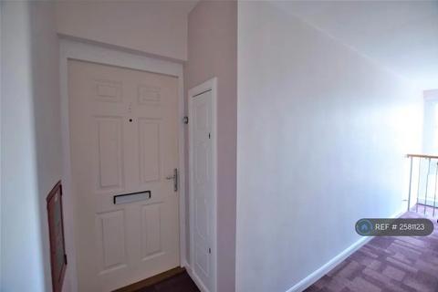 2 bedroom flat to rent, Erroll Street, Aberdeen, AB24