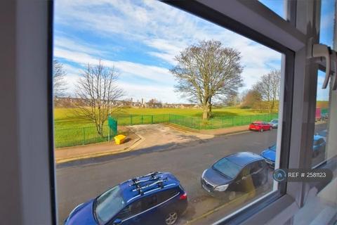 2 bedroom flat to rent, Erroll Street, Aberdeen, AB24