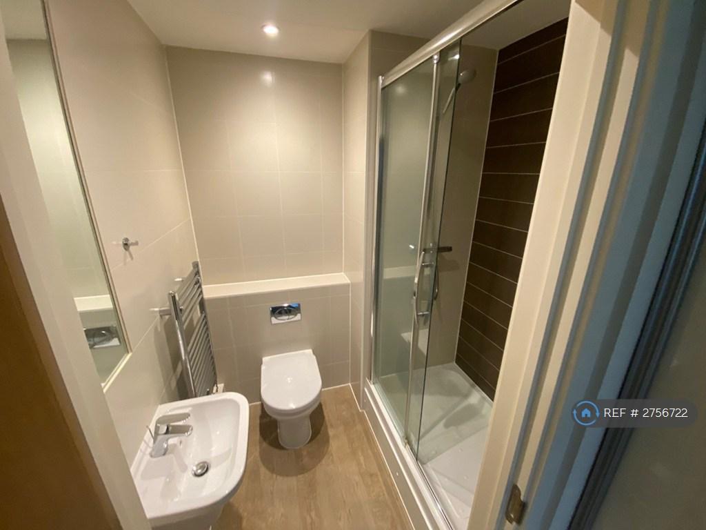 En Suite Bathroom