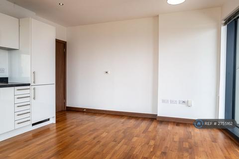 1 bedroom flat to rent, River Heights, London, E15