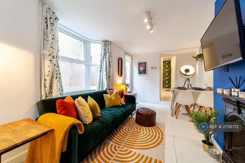 2 bedroom flat to rent, Adley Street, London, E5