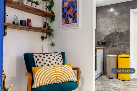 2 bedroom flat to rent, Adley Street, London, E5
