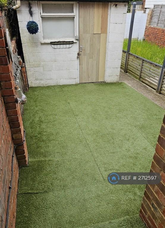 Garden (Artificial Grass Over Patio)