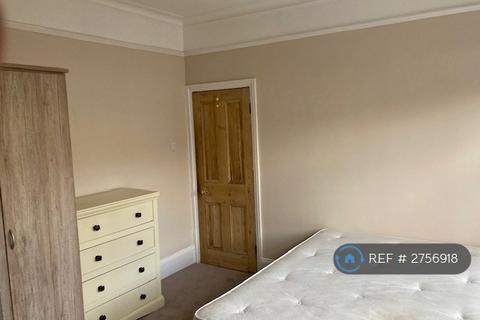 2 bedroom flat to rent, Emu Road, London, SW8