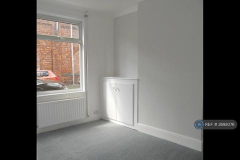 2 bedroom terraced house to rent, Samuel Street, Packmoor, Stoke-On-Trent, ST7