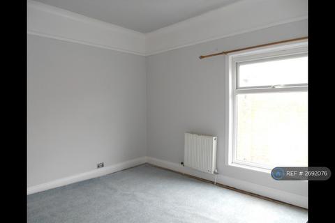 2 bedroom terraced house to rent, Samuel Street, Packmoor, Stoke-On-Trent, ST7