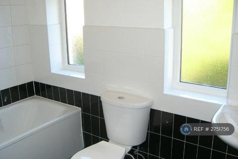 3 bedroom semi-detached house to rent, Whittlesea Road, Harrow, HA3