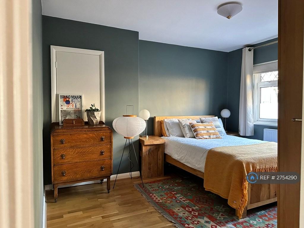 First Floor Front Bedroom
