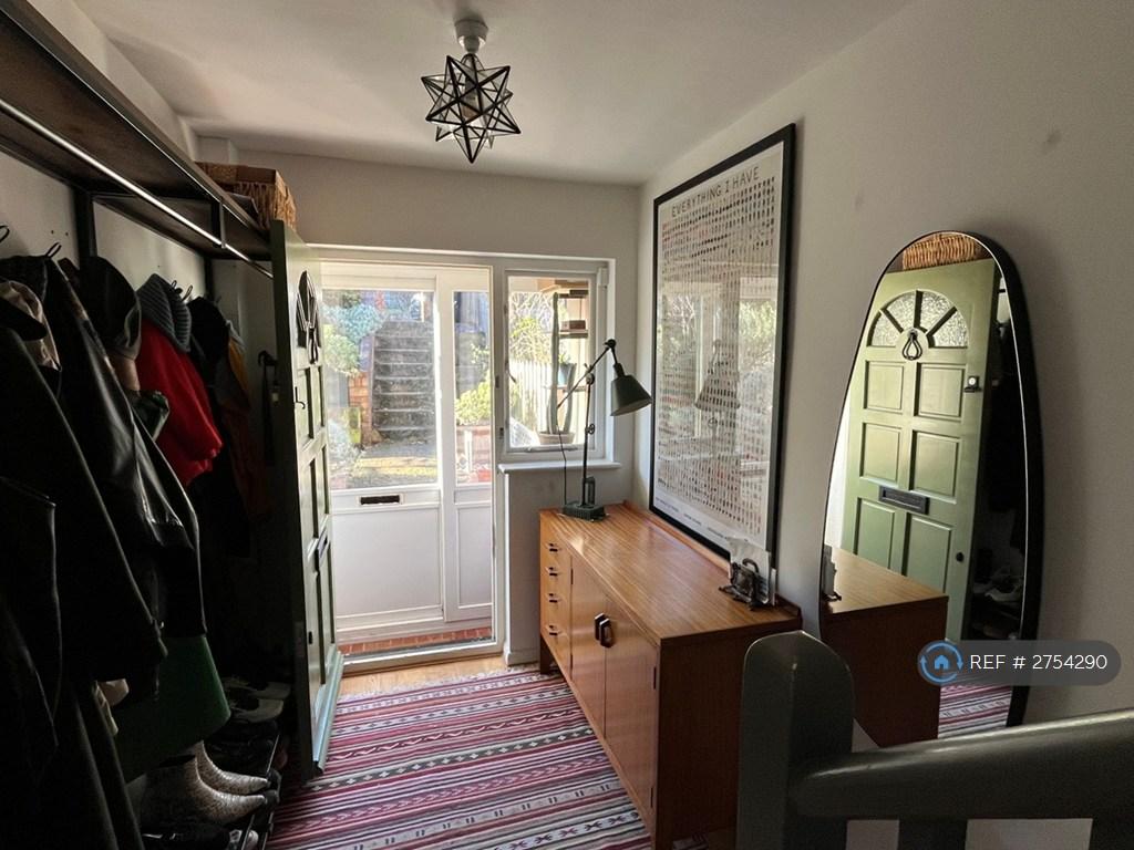 Entrance Storage