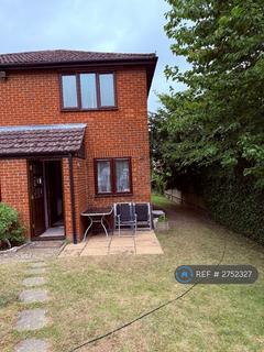 1 bedroom end of terrace house to rent, Smewin Court, High Wycombe, HP11