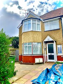 3 bedroom flat to rent, HA1 4TN