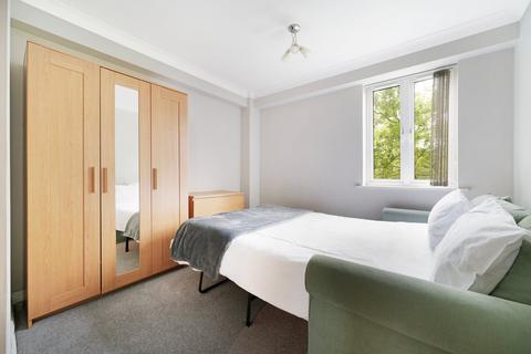 2 bedroom flat for sale, Byards Court, Worgan Street, London, SE16
