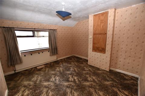 3 bedroom end of terrace house for sale, Throstle Road, Leeds, West Yorkshire