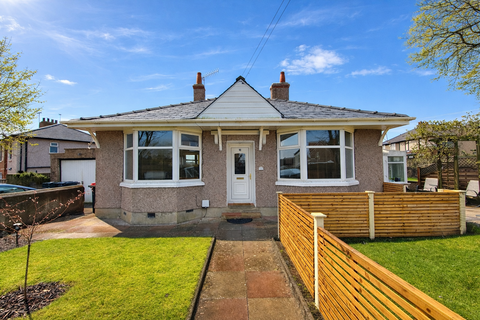3 bedroom detached house for sale, Warwick Avenue, Lancaster