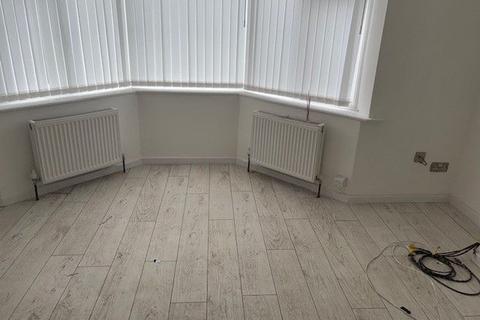 undefined, Limbury Road, Luton
