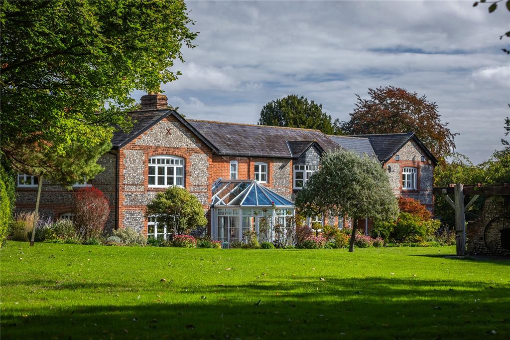 Rear Aspect
