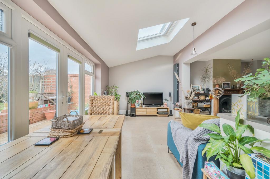 Kitchen / Open Plan