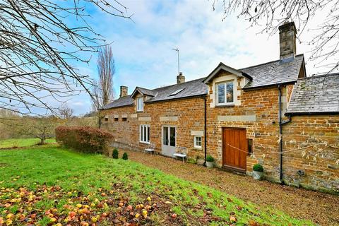 3 bedroom detached house to rent, Wardington Lodge, Wardington, Banbury, Oxfordshire, OX17