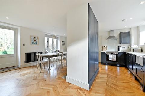 3 bedroom detached house to rent, Wardington Lodge, Wardington, Banbury, Oxfordshire, OX17